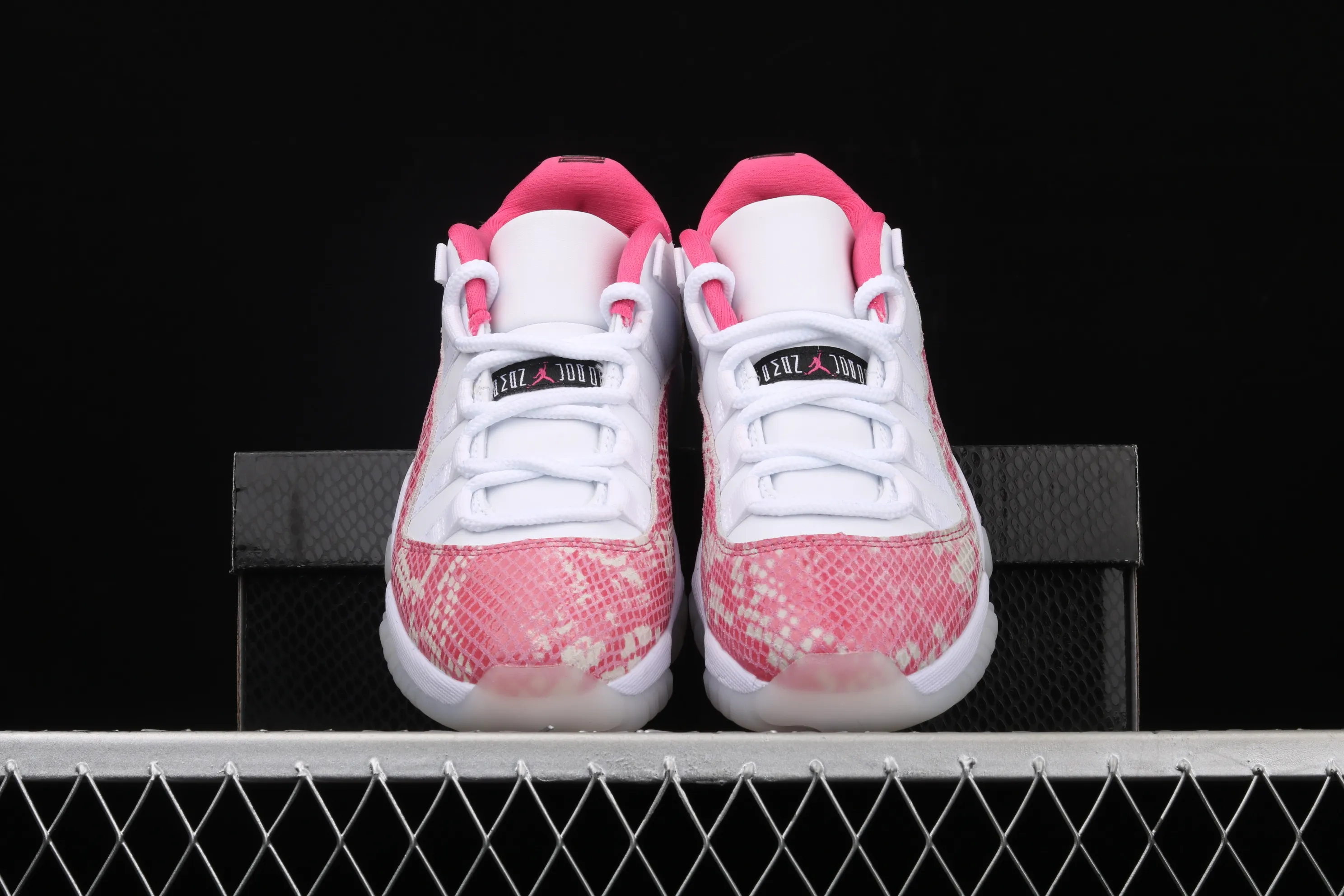 All categories Air Jordan Jordan series basketball shoes Air Jordan 11 X version Air Jordan 11 Low Retro "Snakeskin" AJ11 Joe 11 pink snake pattern AH7860-106